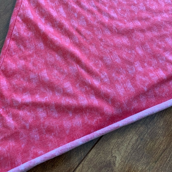 NWT Hollister Pink Racer Back Cropped Tank Top - Picture 3 of 8